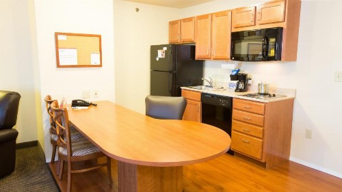 Candlewood Suites Springfield an IHG Hotel - image 6