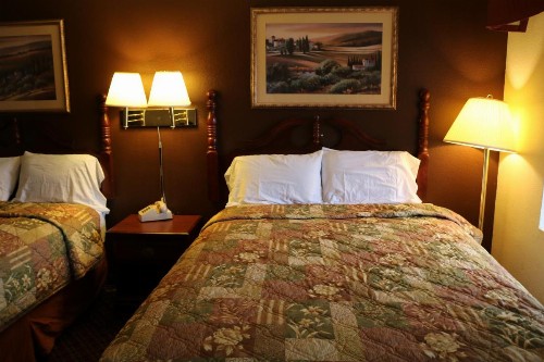 Battlefield Inn Springfield - image 15