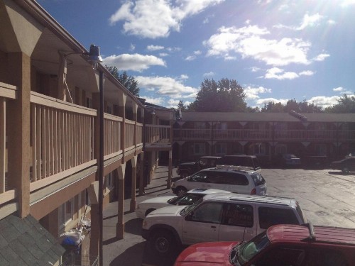 Battlefield Inn Springfield - image 25