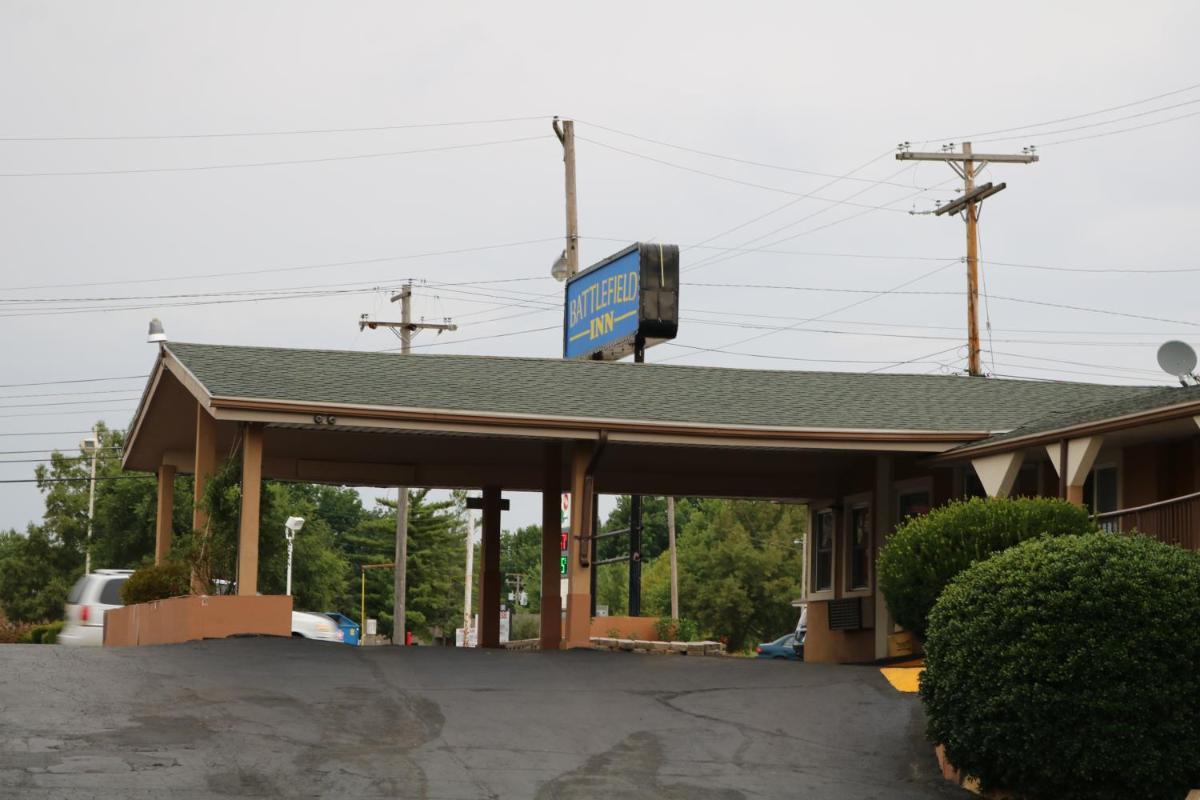 Battlefield Inn Springfield - image 6