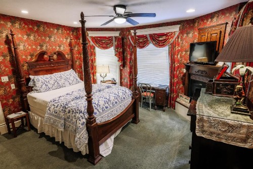 Walnut Street Inn - image 20