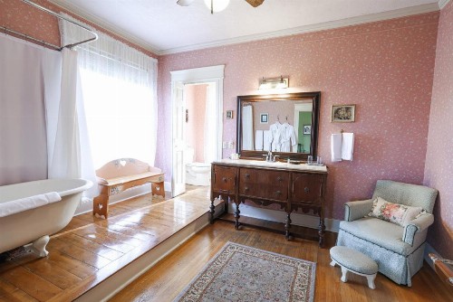 Walnut Street Inn - image 27
