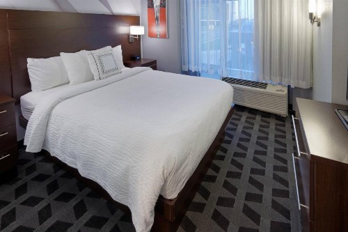 TownePlace Suites by Marriott Springfield - image 12