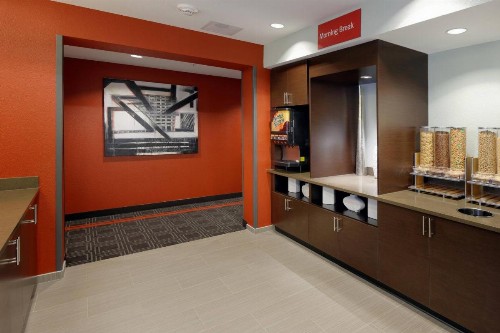 TownePlace Suites by Marriott Springfield - image 17