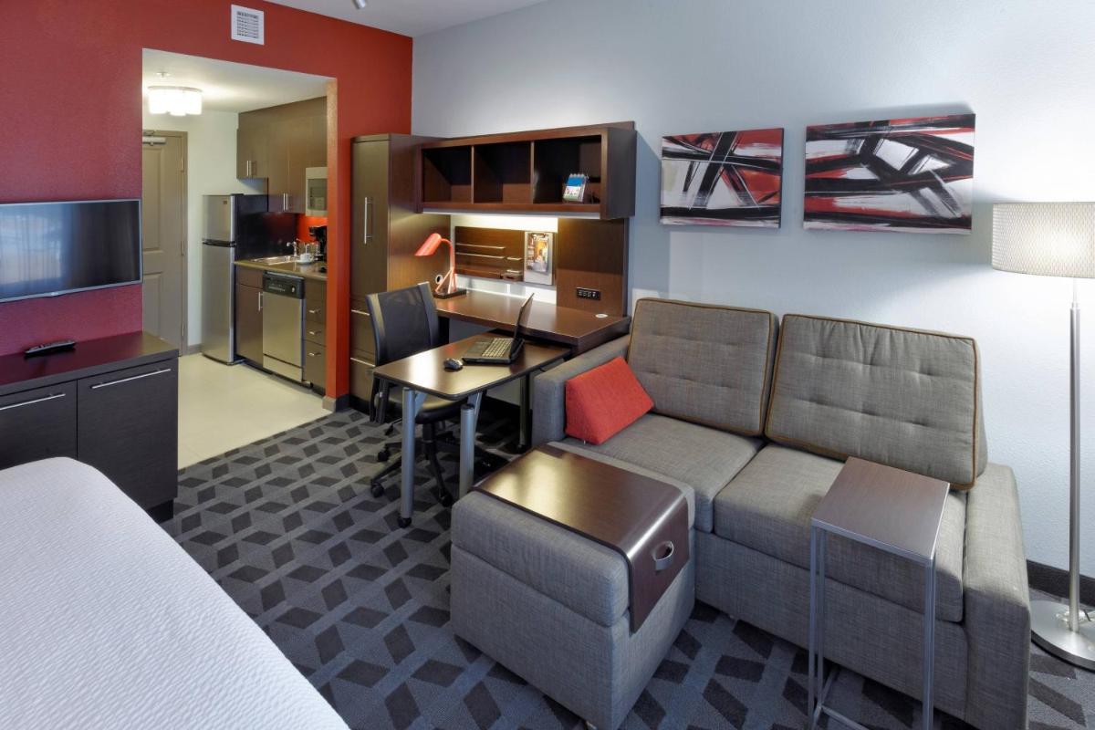 TownePlace Suites by Marriott Springfield - image 7