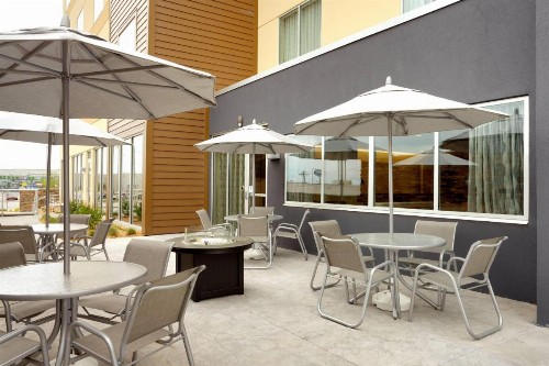 Fairfield Inn & Suites by Marriott Springfield North - image 11