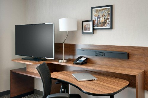 Fairfield Inn & Suites by Marriott Springfield North - image 18