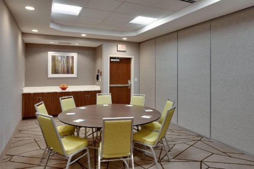 Fairfield Inn & Suites by Marriott Springfield North - image 34