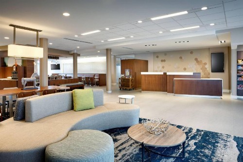 Fairfield Inn & Suites by Marriott Springfield North - image 6