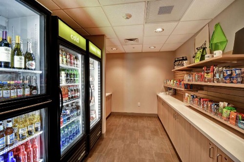 Home2 Suites by Hilton Springfield North - image 20