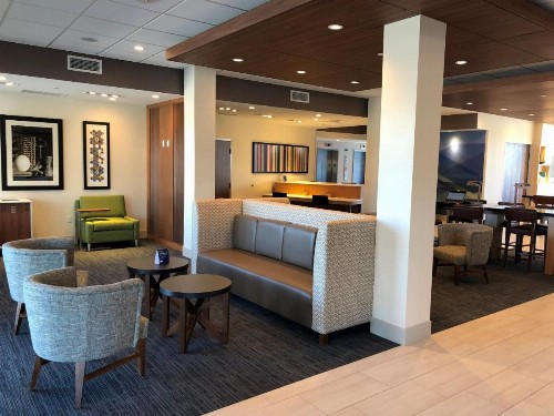 Holiday Inn Express & Suites - Springfield North an IHG Hotel - image 33