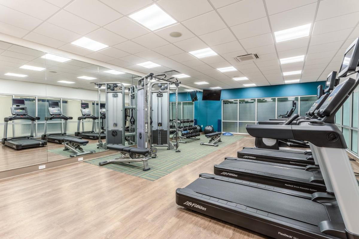 Holiday Inn Express & Suites - Springfield North an IHG Hotel - image 7