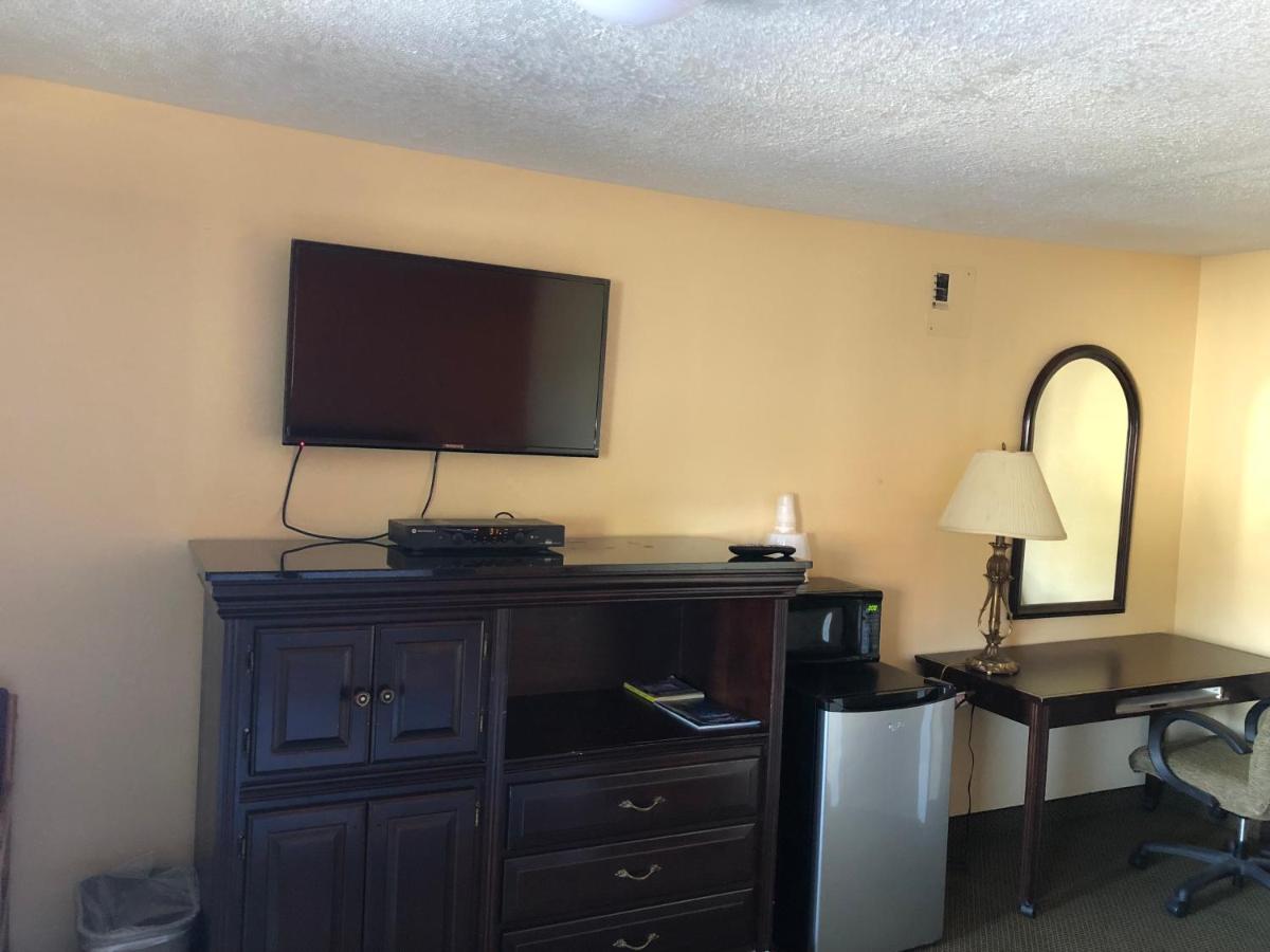 Dogwood Park Inn - image 4