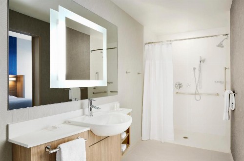 SpringHill Suites by Marriott Springfield North - image 22