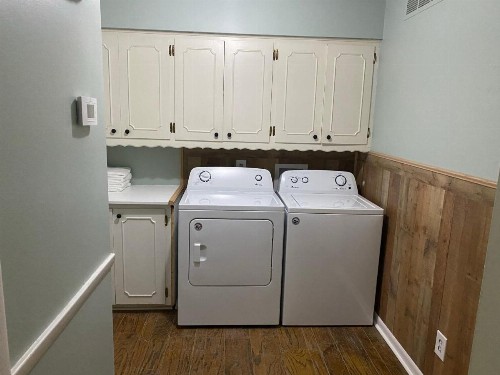 SE Springfield 7 Beds Construction Crews and Large Families Welcome! Casa Por Crew Si Hablar Espanol - image 2