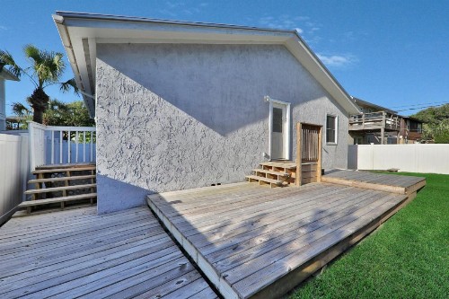 212 Beach Getaway - image 9