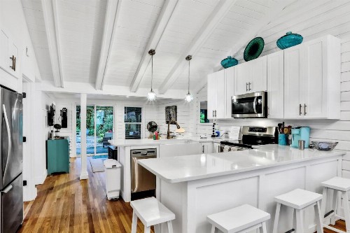 Bernard Street Bungalow - image 8