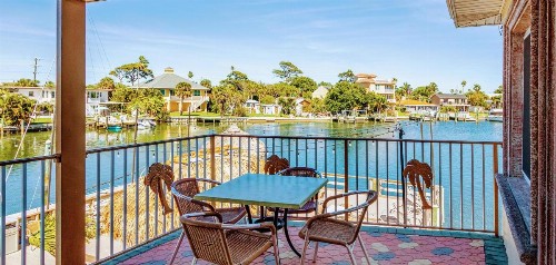 Bay Palms Waterfront Resort - Hotel and Marina - image 22