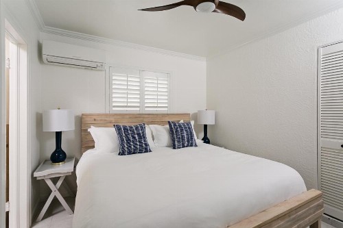 Inn on the Beach - image 11