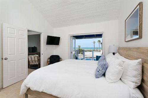 Inn on the Beach - image 16