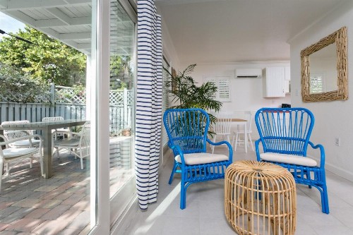 Inn on the Beach - image 9