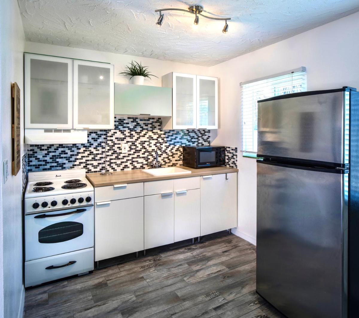 Park Shore Suites St Pete Beach - image 5