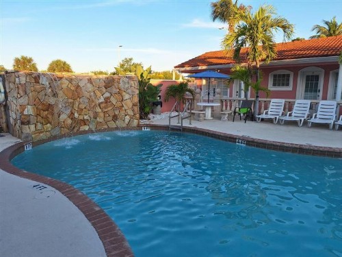 Blind Pass Resort Motel - image 34