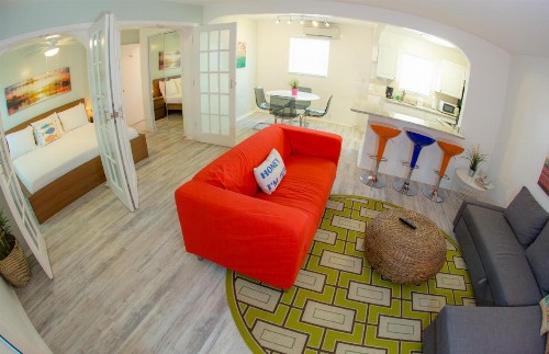 St. Pete Beach Suites - image 14