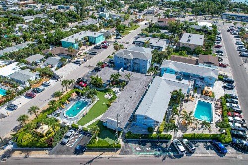 St. Pete Beach Suites - image 15