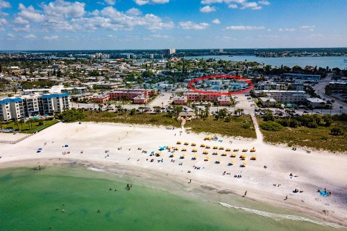 St. Pete Beach Suites - image 7