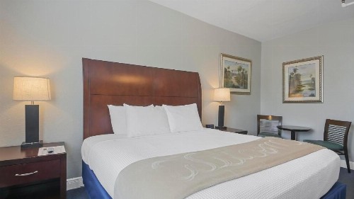 Crystal Bay Historic Hotel - image 17