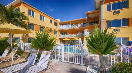 Page Terrace Beachfront Hotel - image 13