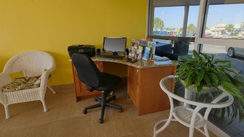 Page Terrace Beachfront Hotel - image 19