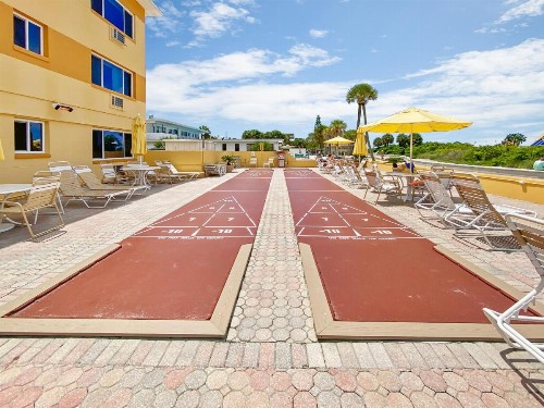 Page Terrace Beachfront Hotel - image 28