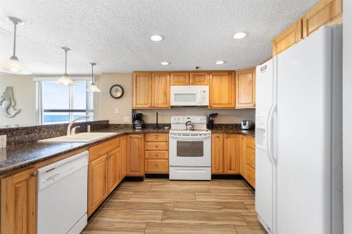 312 Beach Place Condos - image 13