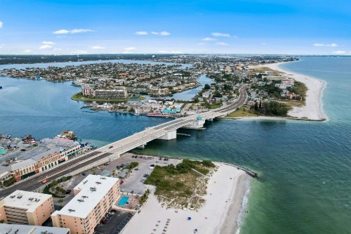 312 Beach Place Condos - image 36