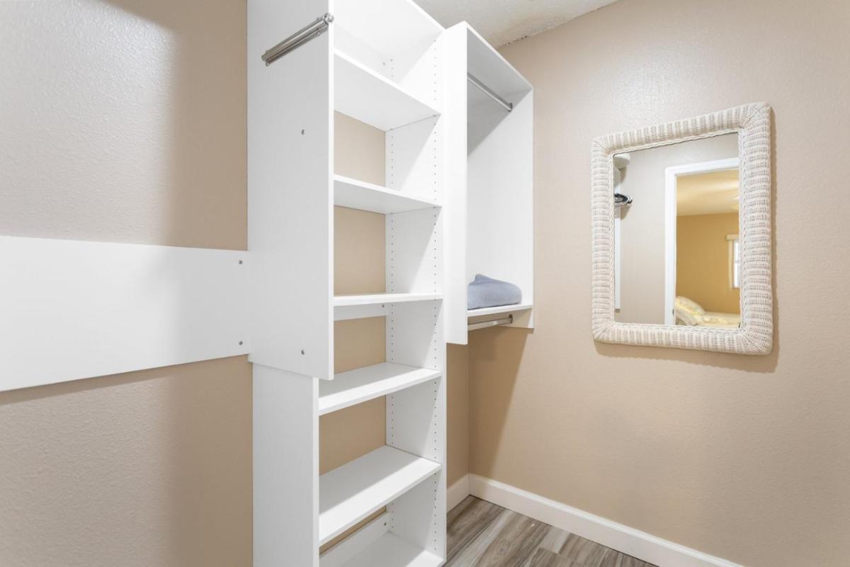 312 Beach Place Condos - image 7