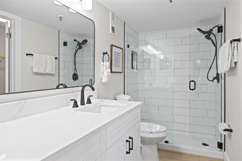 412 Beach Place Condo - image 10