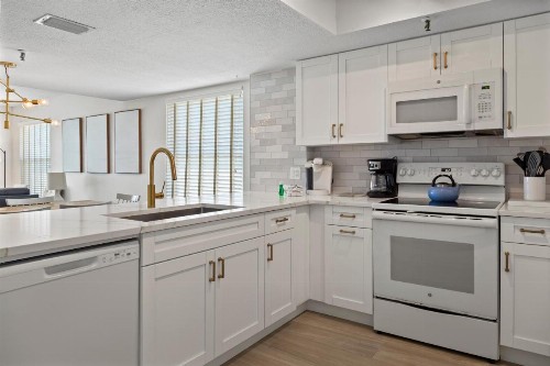 412 Beach Place Condo - image 14