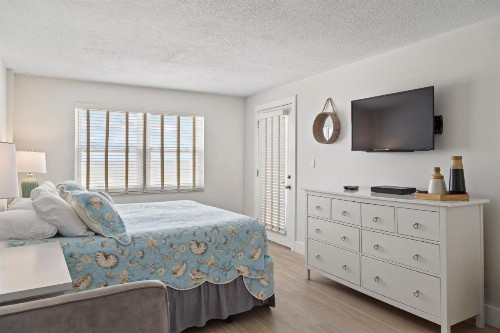 412 Beach Place Condo - image 33