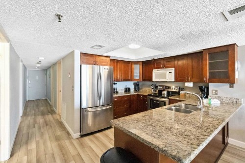 108 Beach Place Condos - image 4