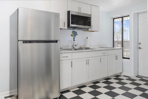 Sabal Palms Inn - image 13