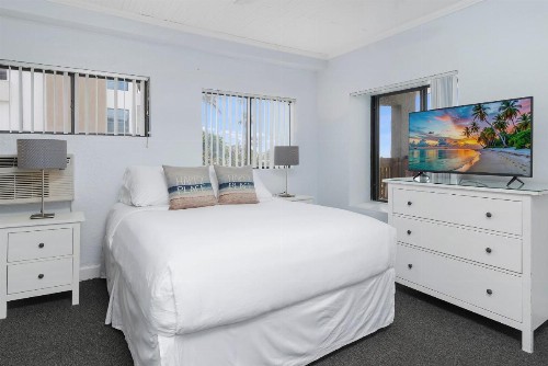 Sabal Palms Inn - image 19