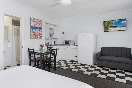 Sabal Palms Inn - image 30
