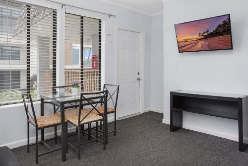Sabal Palms Inn - image 33