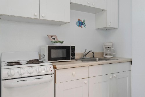 Sabal Palms Inn - image 34