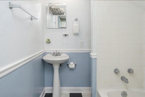 Sabal Palms Inn - image 37