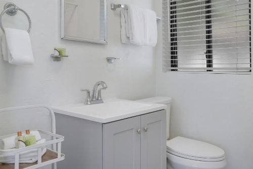Sabal Palms Inn - image 38