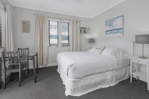 Sabal Palms Inn - image 40