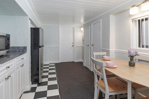 Sabal Palms Inn - image 41